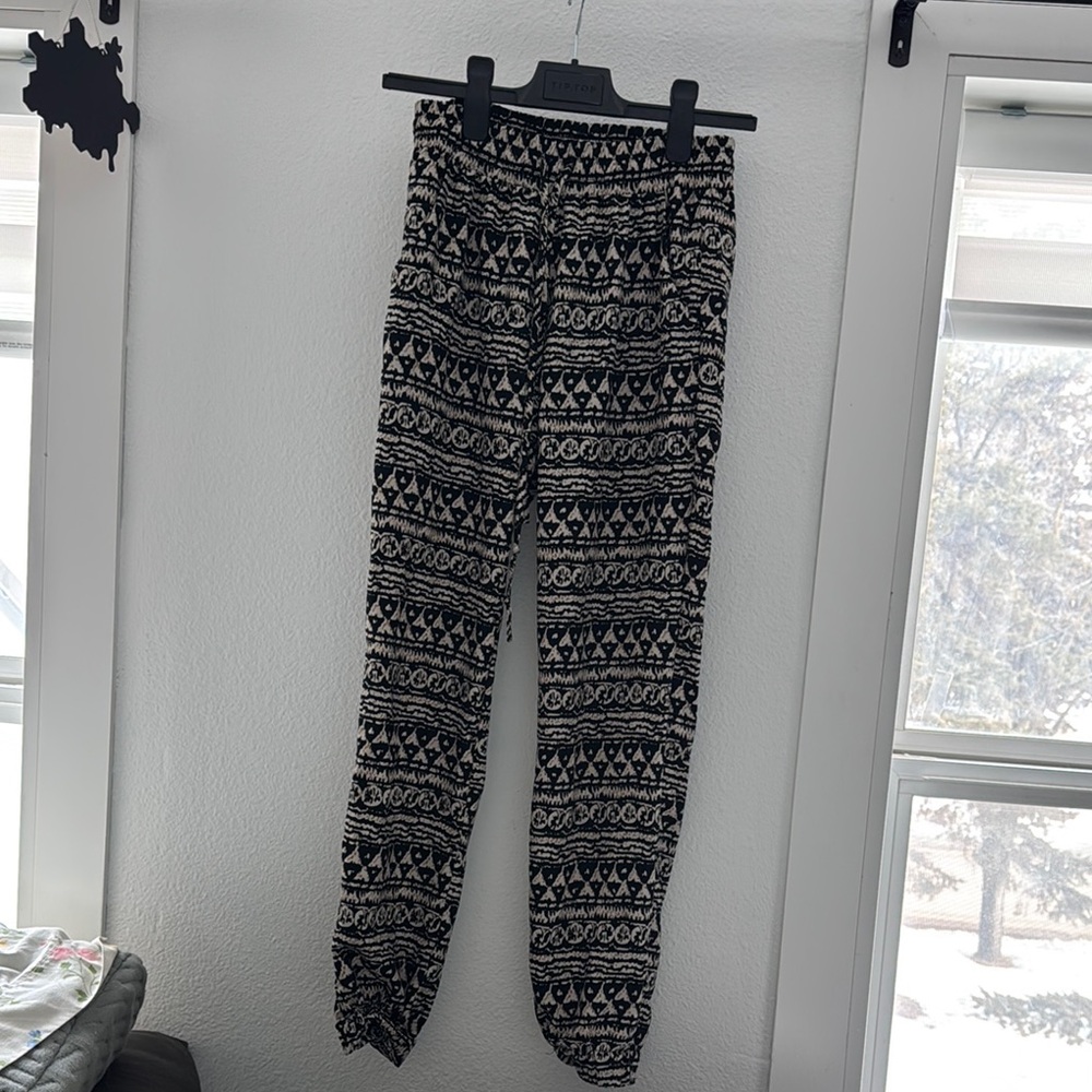 Black and White Patterned Women's Pants